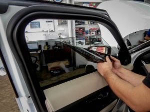 фото снятие тонировки с авто